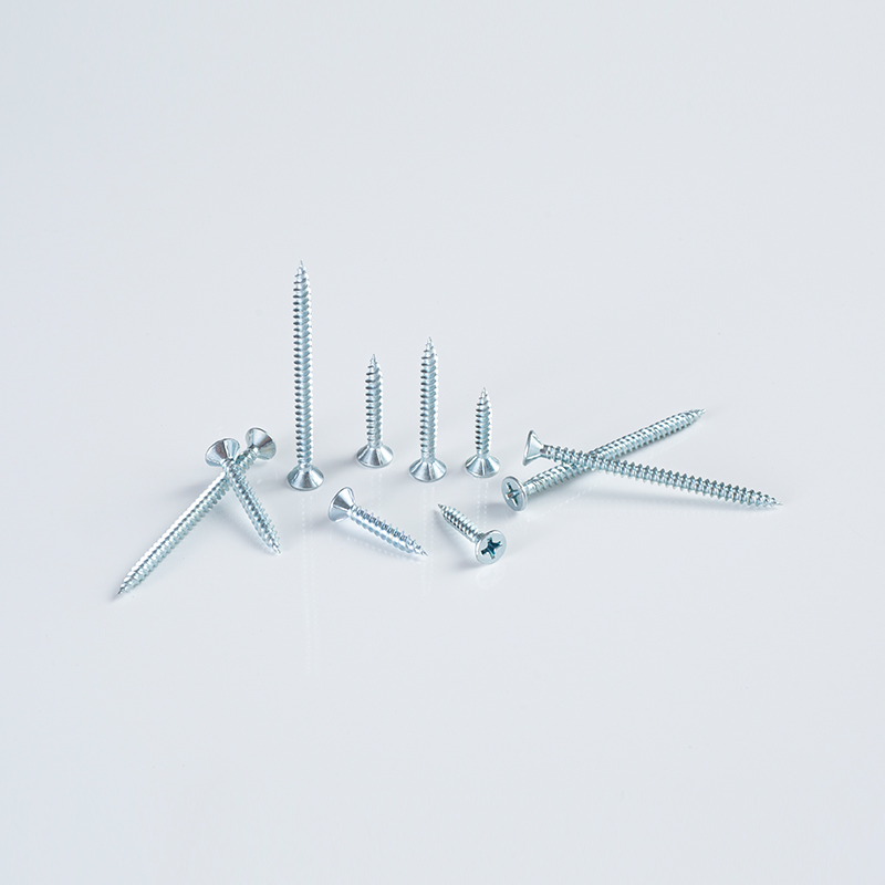 Tornillo de 3,5×7×22-51 Cr6 galvanizado con cabeza avellanada y nervaduras para materiales de calibre ligero
