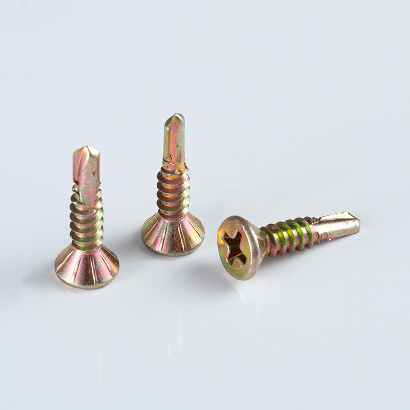 Tornillo autoperforante de 8-18×20-35 galvanizado amarillo con cabeza avellanada y alas