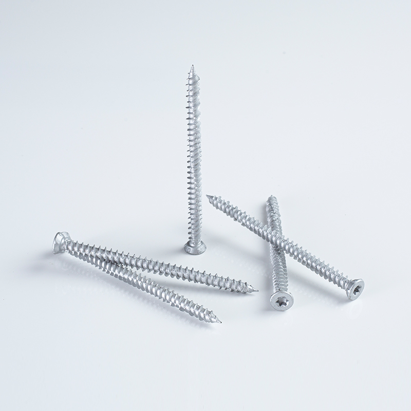 7.5×100 Tornillo para hormigón tipo ventana de cabeza avellanada con huella Torx y nervaduras, con recubrimiento Ruspert plateado